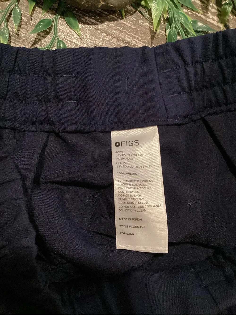 Figs Men's Navy Blue Drawstring Scrub Joggers